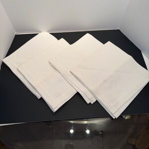 Four Vintage  NWT Tesoro Oversized Off White Waffle Stitch Matelasse Napkins